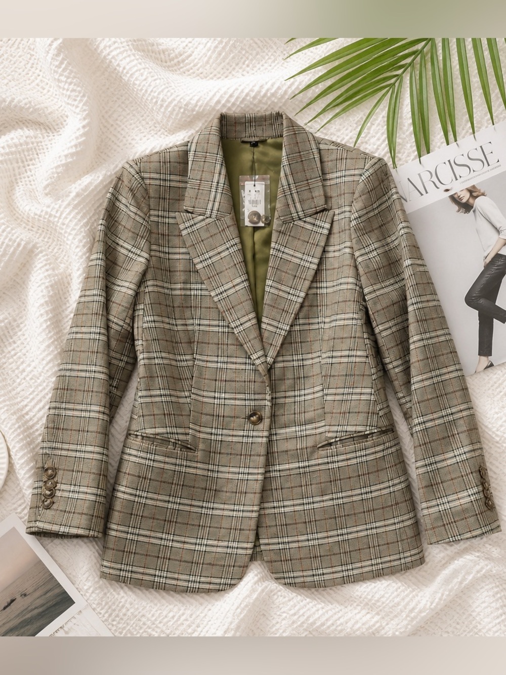 Express Plaid Boyfriend Blazer Jacket Size Medium NWT Neutral Tan Olive
